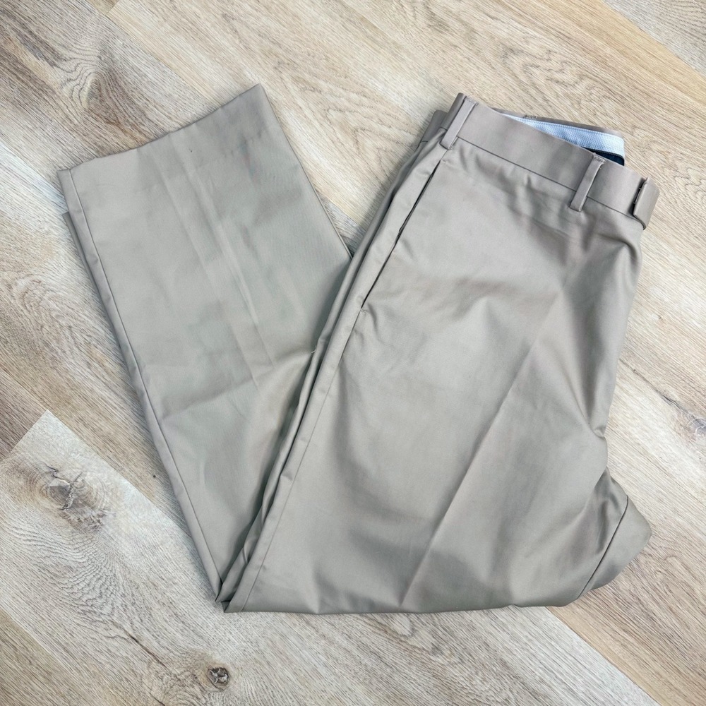 Callaway C-Tech Golf Pants Mens 38x30 Khaki Hemmed Inseam 28.5"
Casual Gorpcore